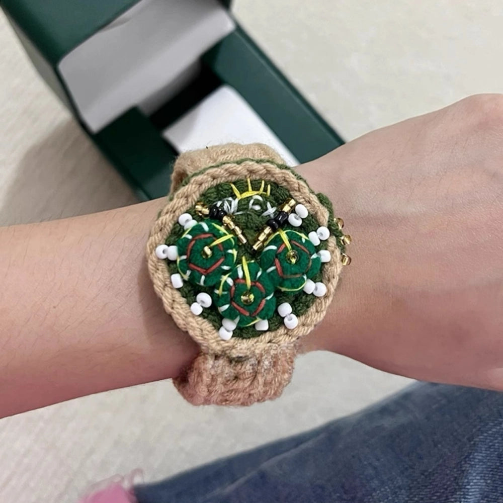 Hulk-Style Yarn Watch