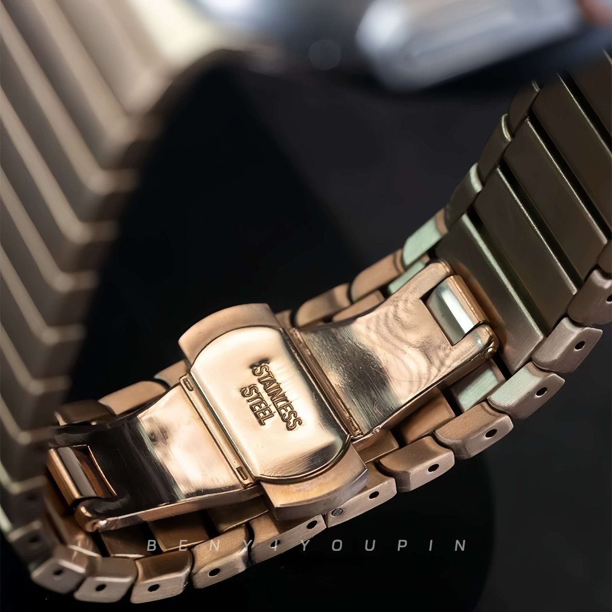 Steel Heart strap compatible with Apple Watch