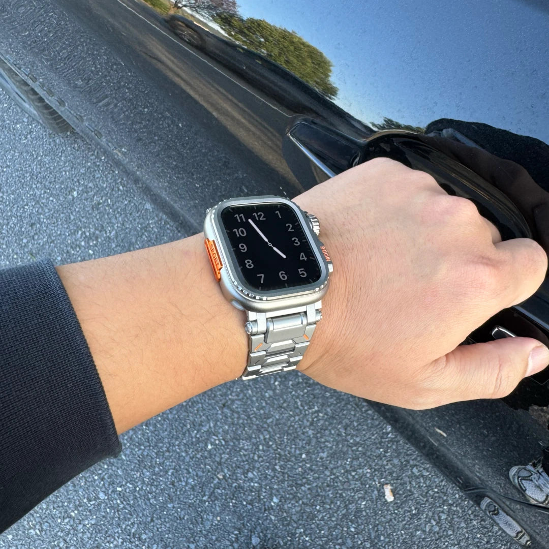 Mecha-style Stainless Steel Strap for Apple Watch