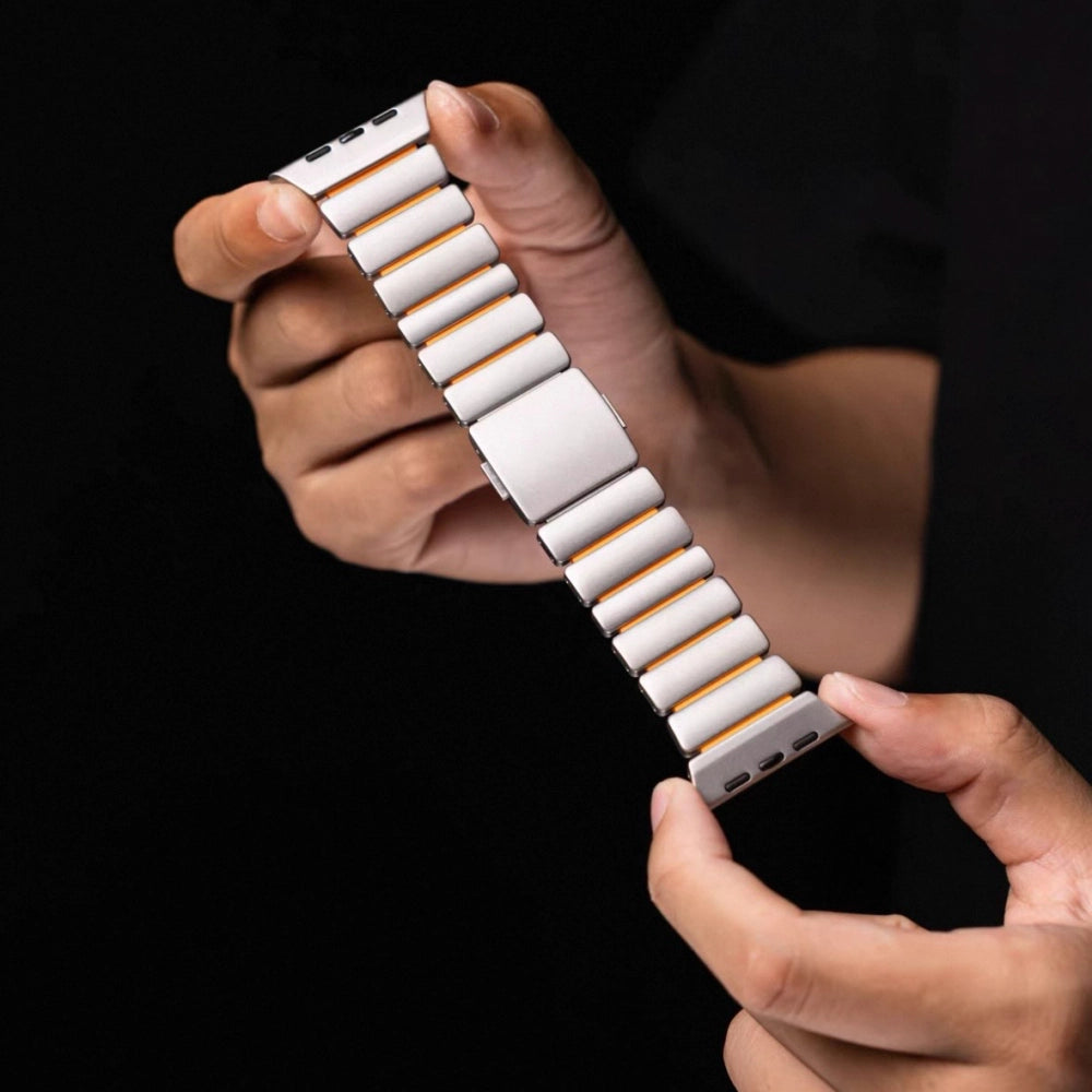 Aviator Titanium Fluoroelastomer Magnetic Strap for Apple Watch