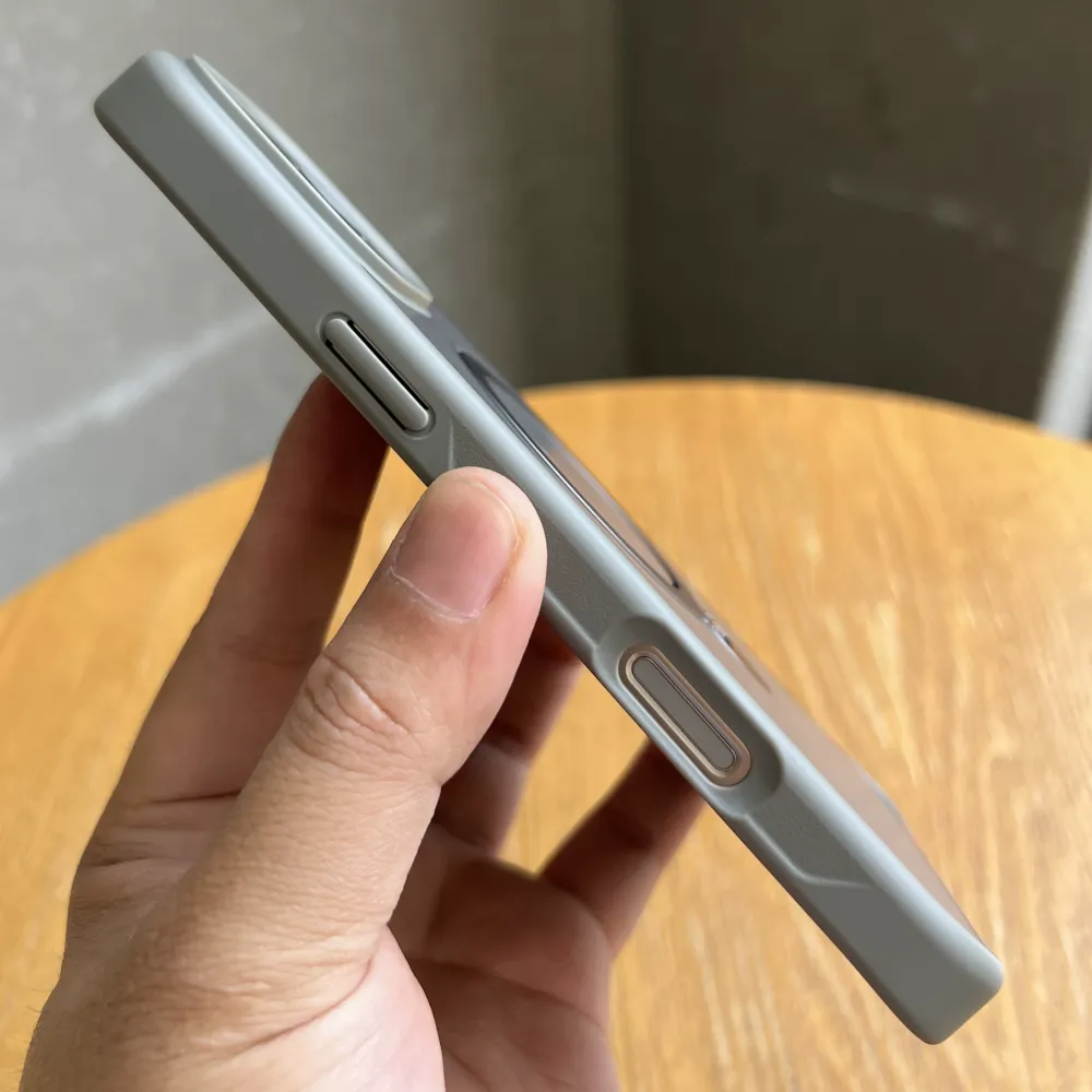 Easyshell FreedomStand Case for iPhone