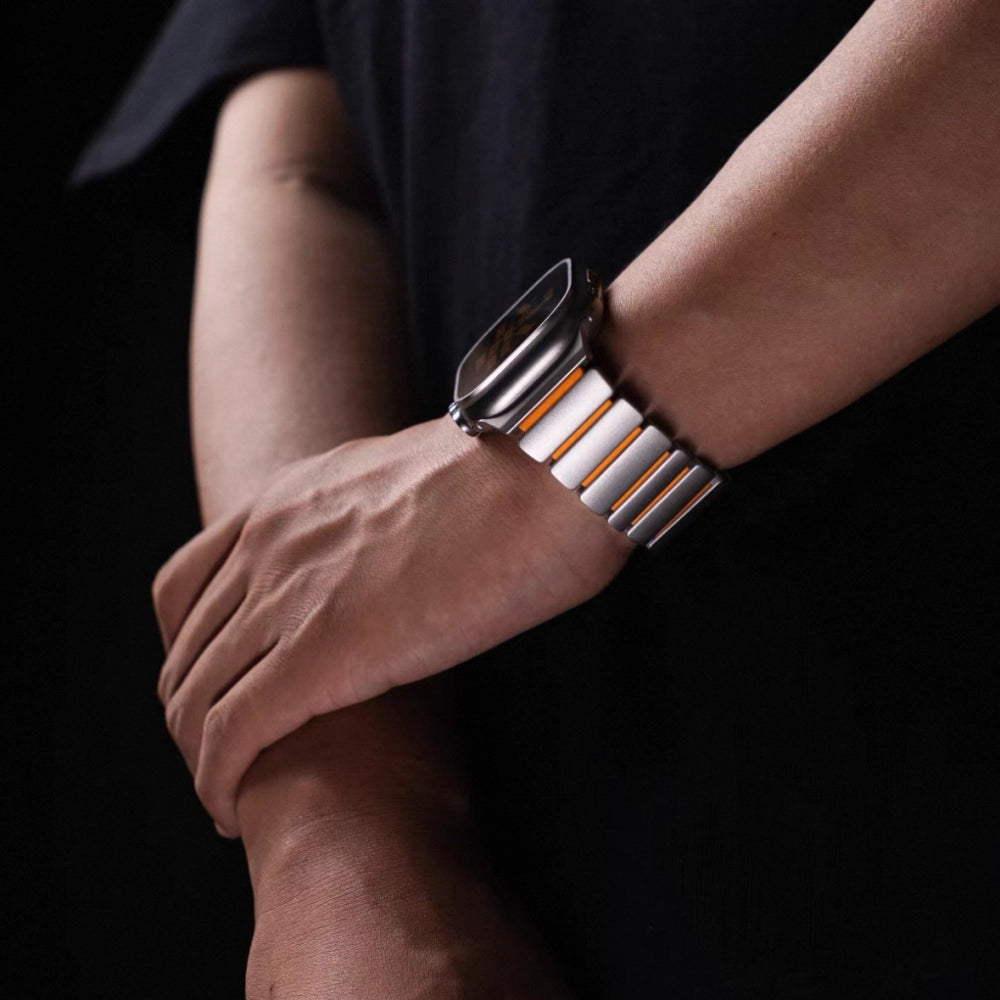 Aviator Titanium Fluoroelastomer Magnetic Strap for Apple Watch