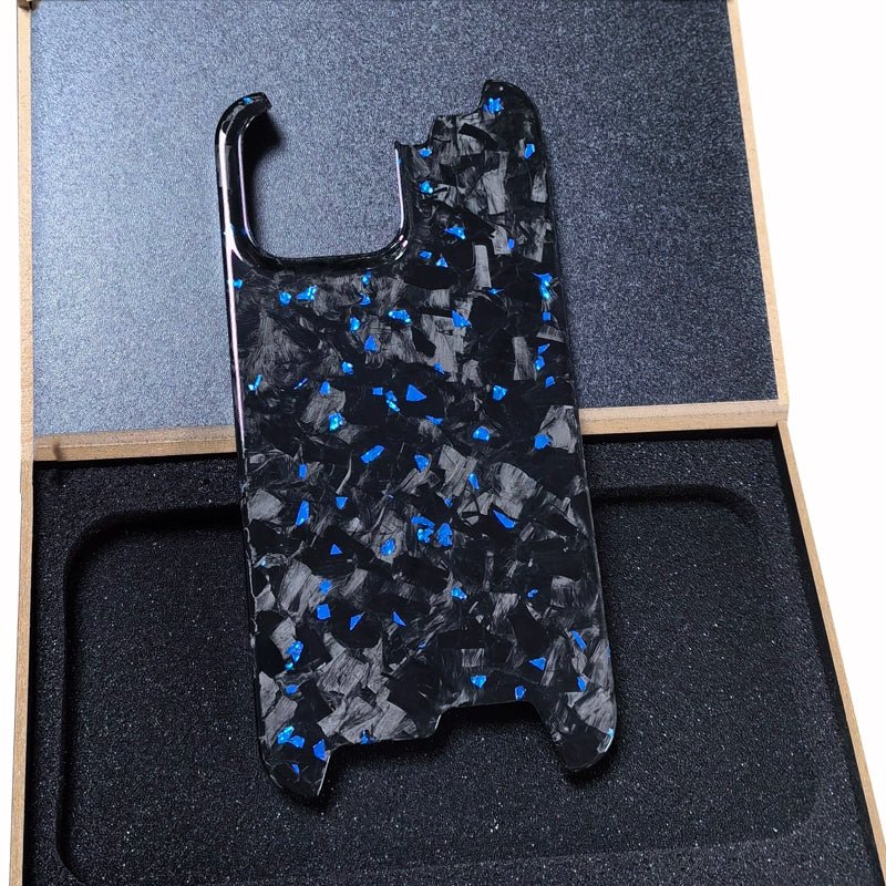 Luxury forged gold foil carbon fiber phone case for iPhone.